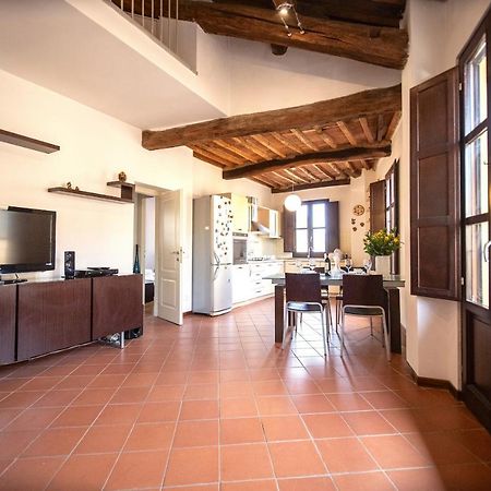 Serena Apartment, Cosy Close Center Town Лука Екстериор снимка