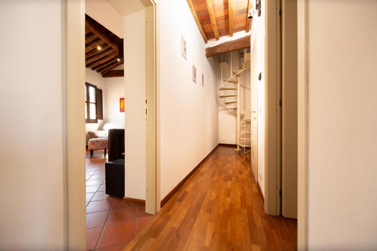 Serena Apartment, Cosy Close Center Town Лука Екстериор снимка