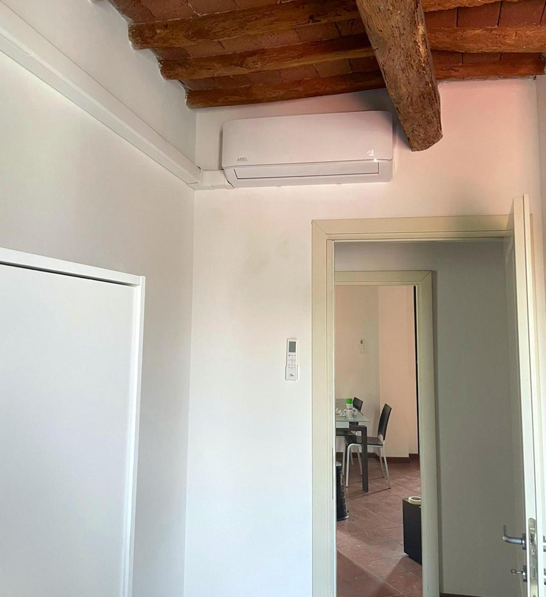 Serena Apartment, Cosy Close Center Town Лука Екстериор снимка